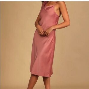 Lulu’s Satin Midi Dress NWT